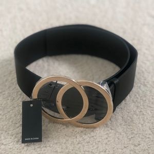 NWT- 💛🖤chunky black/gold belt🖤💛